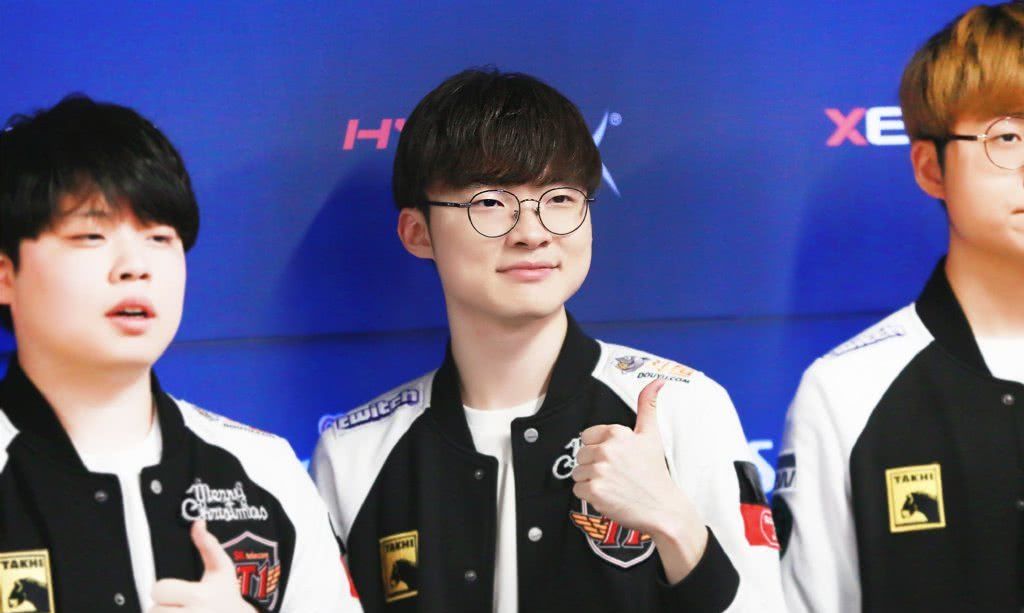 网友计算Able半月陪玩收入6万7，Cube一天收入5500